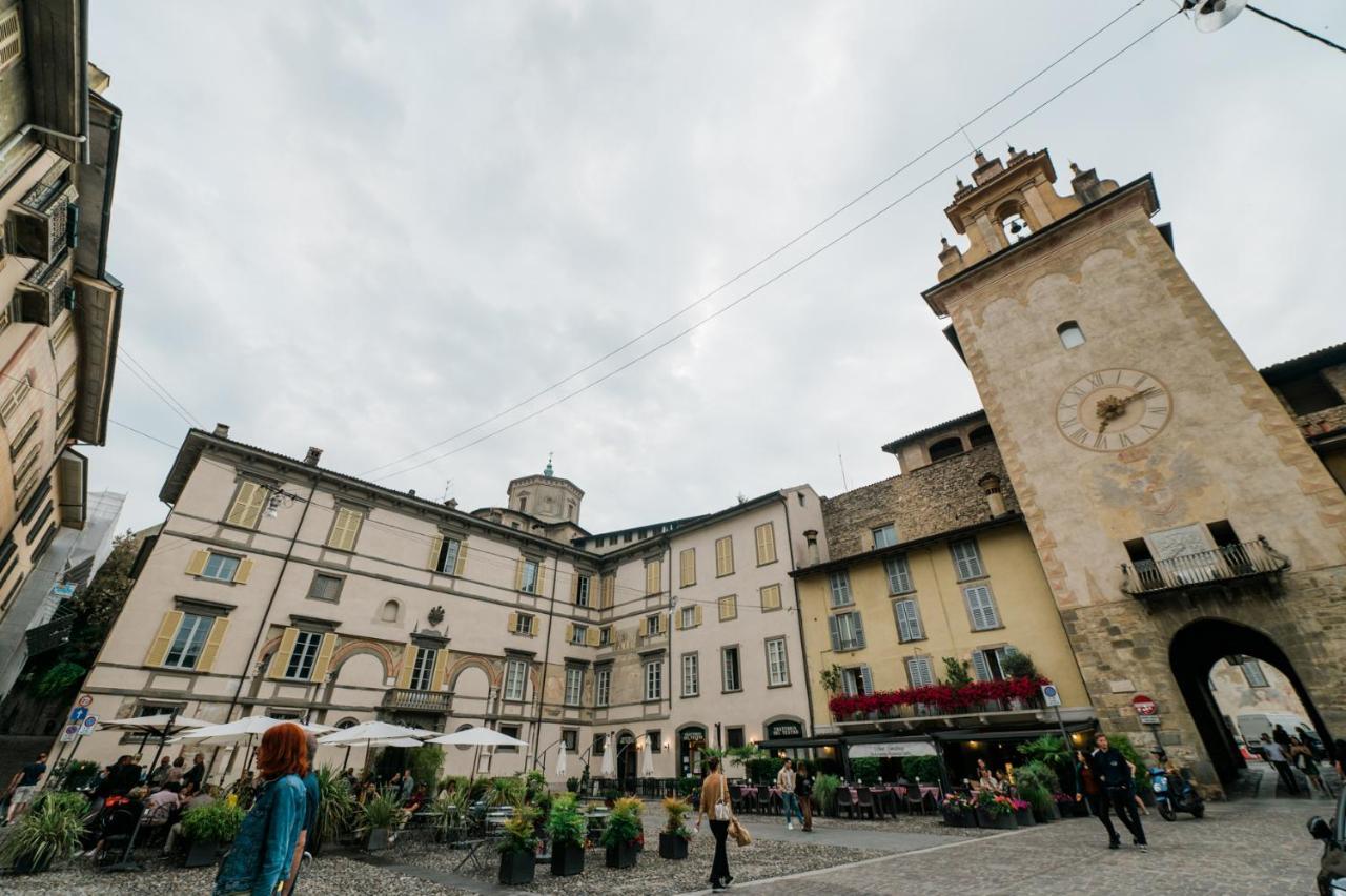Ferienwohnung Old Town Square Bergamo Exterior foto